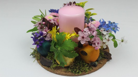 Osterdeko selber machen ❁ Tischdekoration mit Blumen ❁ Deko Ideen mit Flora-Shop.jpg